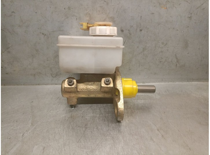 Recambio de bomba freno para land rover defender (ld) 2.5 tdi referencia OEM IAM SJC100420 SJC100420 