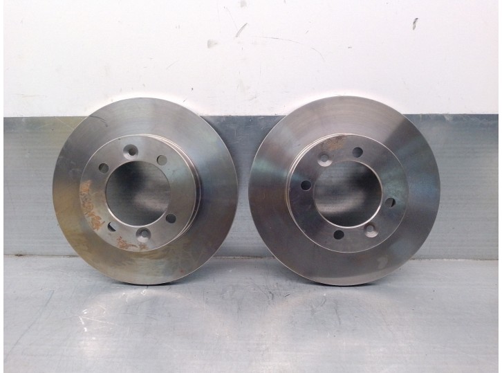 Recambio de disco freno trasero para renault 19 (b/c/l53) referencia OEM IAM 6010113 TEKNO BRAKE