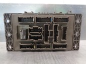 Recambio de caja reles / fusibles para mg serie 75 (rj) 2.0 v6 24v cat referencia OEM IAM YQE103138  