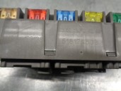 Recambio de caja reles / fusibles para mg serie 75 (rj) 2.0 v6 24v cat referencia OEM IAM YQE103138 