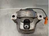 Replacement left engine mount for Audi A5 Sportback (8T) 2.0 16V TDI OEM IAM reference 8R0199381 