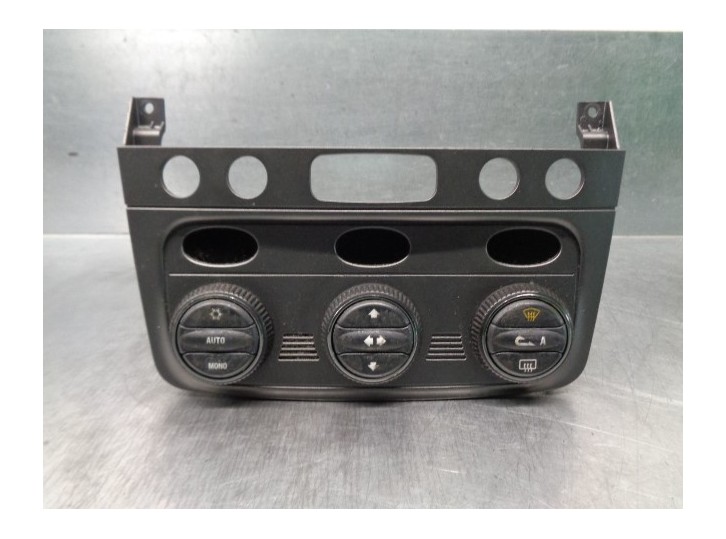 Replacement climate control switch for Alfa Romeo 147 (190) 1.9 JTD 120 Collezione OEM IAM reference 01560513720 