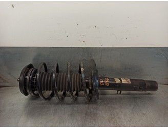 Replacement front right shock absorber for Citroën C3 III (SX) 1.2 VTi 82 OEM IAM reference 9811371180 22316158 