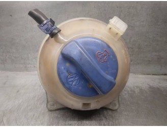 Replacement expansion tank for Volkswagen Golf III Sedan (1H1) 1.9 TDI OEM IAM reference 1H0121407C 