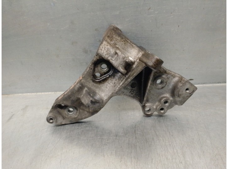 Recambio de soporte alternador para citroën c3 1.4 hdi referencia OEM IAM 9641715480  