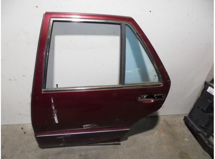 Recambio de puerta trasera izquierda para lancia thema 2.0 16v cat referencia OEM IAM  GRANATE 4 PUERTAS