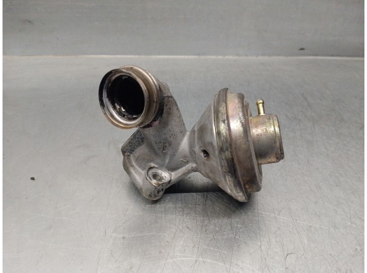Recambio de valvula egr para citroën c3 1.4 hdi referencia OEM IAM 9646335680 