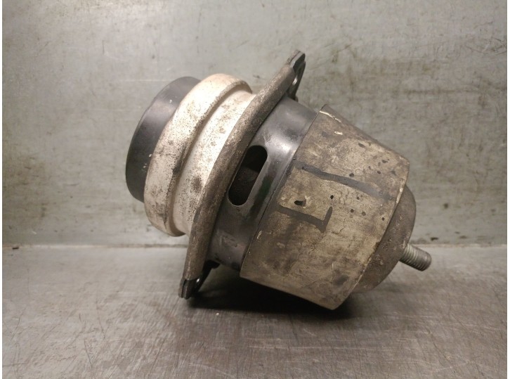 Recambio de soporte motor izquierdo para audi q7 (4lb) 3.0 tdi quattro referencia OEM IAM 7L8199131A 7L8199131A 