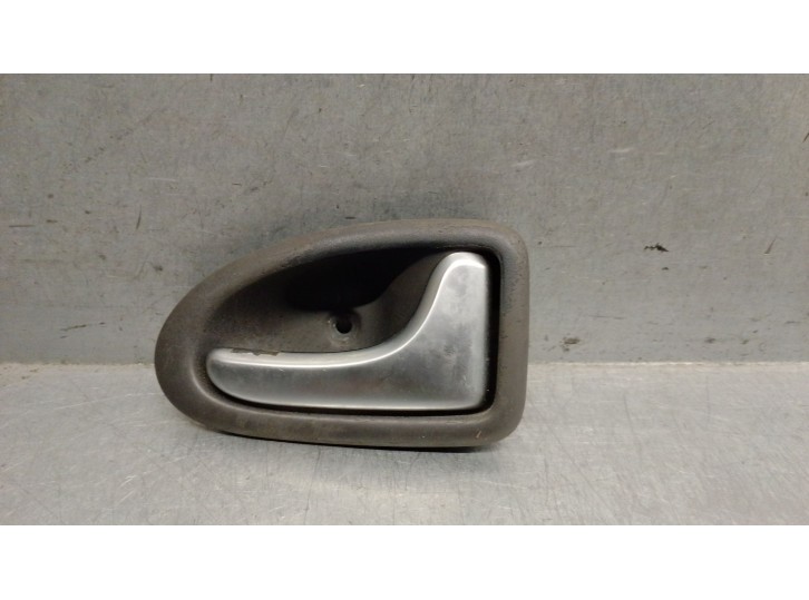 Recambio de maneta interior delantera derecha para renault scenic (ja..) 1.6 referencia OEM IAM 7700415975 8200268719 