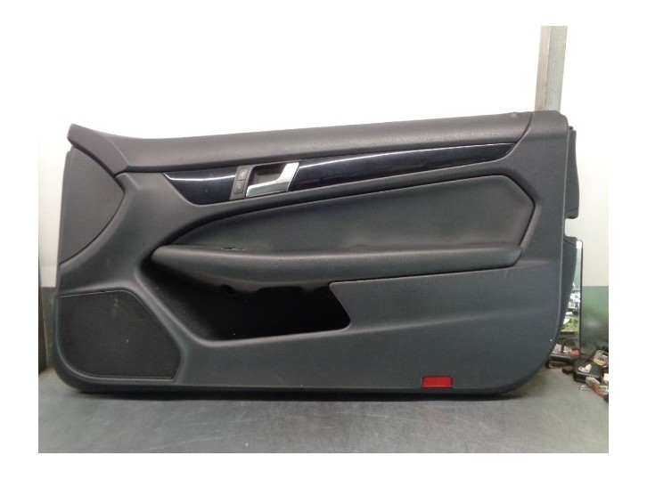 Recambio de guarnecido puerta delantera derecha para mercedes-benz clase c (w204) berlina c 220 cdi blueefficiency (204.002) ref