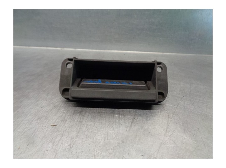 Replacement tailgate exterior handle for Mercedes-Benz C-Class (W204) saloon C 220 CDI BlueEFFICIENCY (204.002) OEM I reference