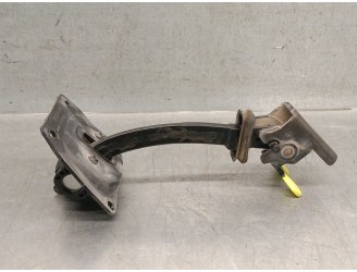 Recambio de retenedor puerta para opel vivaro c furgoneta (k0) 1.5 referencia OEM IAM 9809831880 9809831880 