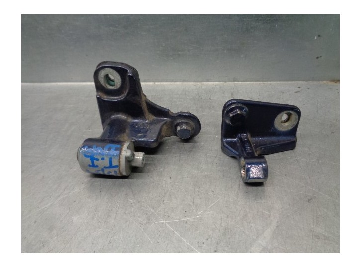 Recambio de bisagra puerta para mercedes-benz clase b (w245) 200 (245.233) referencia OEM IAM   