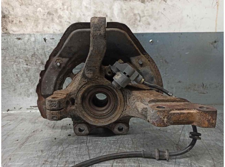 Recambio de mangueta delantera izquierda para opel vectra b berlina básico (1999) referencia OEM IAM 90468577  