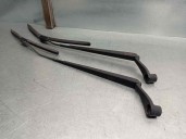 Recambio de brazo limpia delantero derecho para hyundai accent (mc) 1.4 cat referencia OEM IAM   