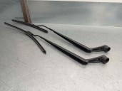 Recambio de brazo limpia delantero derecho para hyundai accent (mc) 1.4 cat referencia OEM IAM   