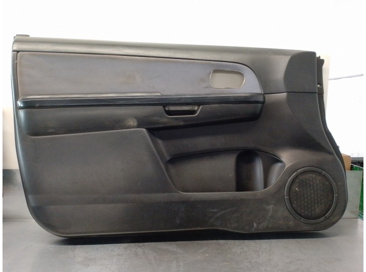 Recambio de guarnecido puerta delantera izquierda para suzuki grand vitara jb (jt) 1.9 ddis turbodiesel referencia OEM IAM 83720