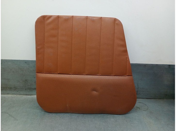 Recambio de guarnecido puerta trasera izquierda para renault r-4 tl 1.14 referencia OEM IAM 7700682556 7700682556 