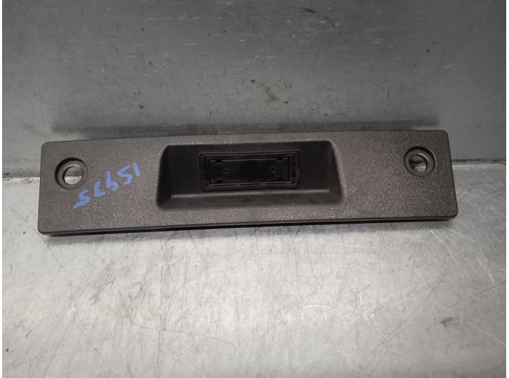 Recambio de maneta exterior porton para fiat tipo ii (357) fam easy referencia OEM IAM 52033080 2 PINES 5 PUERTAS