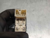 Replacement left rear window regulator control for Hyundai Accent (MC) 1.4 cat OEM IAM reference 621W03620 