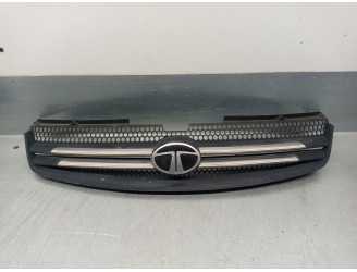 Recambio de rejilla delantera para tata indica 2006 1.4 63 kw referencia OEM IAM 286888506305  
