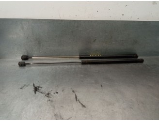 Replacement boot / tailgate shock absorbers for Ford Focus II (DA_, HCP, DP) 1.6 TDCi OEM IAM reference 1349309 1349309 