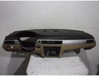Recambio de salpicadero para bmw serie 3 berlina (e90) 320d referencia OEM IAM 51457155768 NEGRO Y BEIGE 