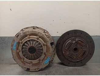 Replacement clutch kit for Hyundai ix35 1.7 CRDi CAT OEM IAM reference 4130032021 32021 VALEO