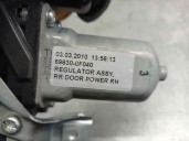 Replacement rear right window regulator for Toyota Corolla Verso (R1) 2.2 turbodiesel CAT OEM IAM reference 698300F040 10 PINS