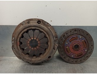 Replacement clutch kit for Suzuki Swift Berlina (MZ) 1.3 16V CAT OEM IAM reference 2210086G40 
