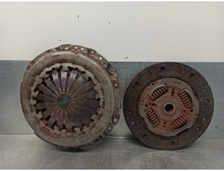 Replacement clutch kit for Citroën C3 III (SX) 1.2 VTi 82 OEM IAM reference 9671404980 