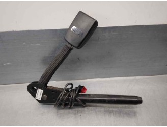 Replacement right airbag pretensioner for Ford Focus Saloon (CAK) 1.6 16V CAT OEM IAM reference 98ABA61208BE 2 PINS 5 DOORS