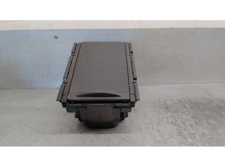 Recambio de consola para honda civic coupe (2dr) referencia OEM IAM 77230SNEA01ZA  