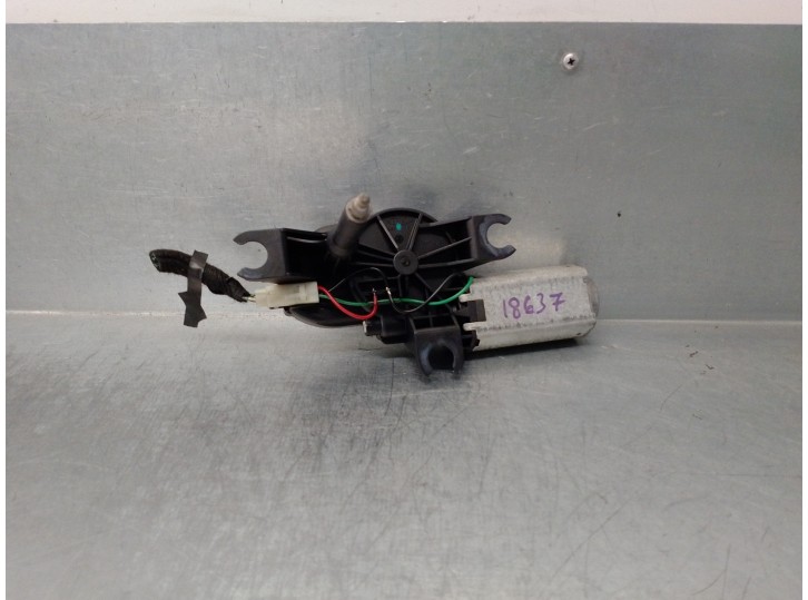 Recambio de motor limpia trasero para fiat punto berlina (188) 1.2 16v cat referencia OEM IAM 66350001  