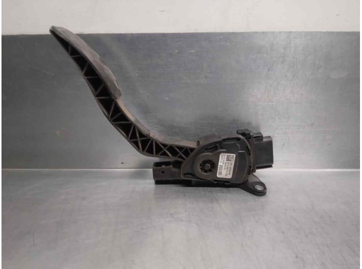 Recambio de potenciometro pedal para ford fiesta (cb1) 1.6 tdci cat referencia OEM IAM 8V219F836AA 6PV00951700 HELLA