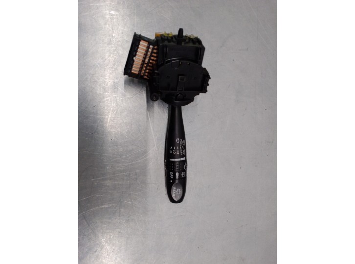 Recambio de mando limpia para hyundai getz (tb) 1.4 cat referencia OEM IAM 75733A 934201C130 