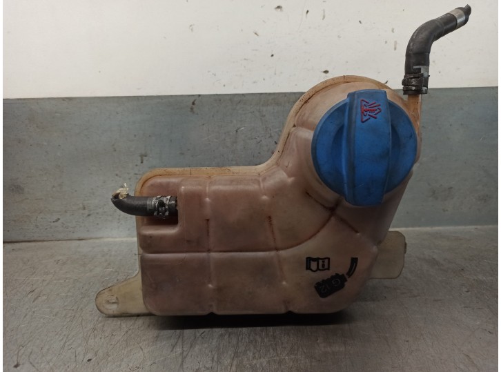 Recambio de deposito expansion para audi a6 berlina (4f2) 3.0 v6 24v tdi referencia OEM IAM 4F0121403B 