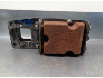 Recambio de refuerzo paragolpes trasero para renault megane ii coupe/cabrio 1.6 16v referencia OEM IAM 8200311572 CESTA 11 B