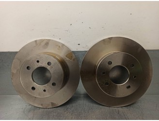 Recambio de disco freno trasero para seat malaga referencia OEM IAM 0986478740  