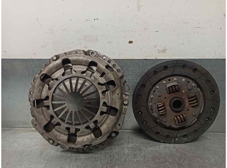 Recambio de kit embrague para fiat brava (182) 1.6 16v cat referencia OEM IAM 120017610 120017610 LUK