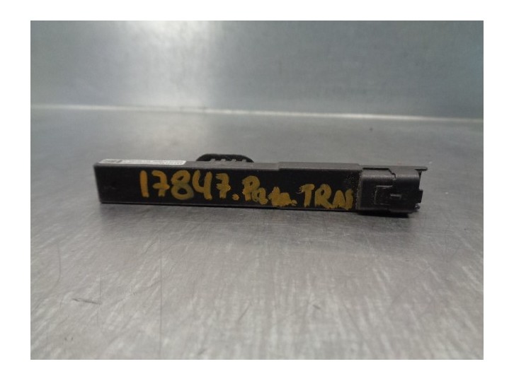 Recambio de antena para citroën c3 iii (sx) 1.2 vti 82 referencia OEM IAM 9672409080 