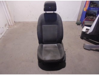Recambio de asiento delantero izquierdo para ford focus berlina (cap) ambiente (d) referencia OEM IAM  TELA GRIS 5 PUERTAS