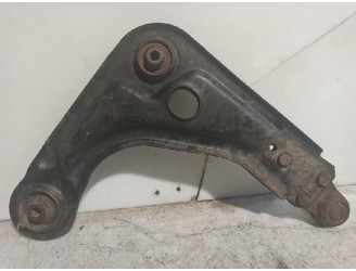 Recambio de brazo suspension inferior delantero izquierdo para ford fiesta berl./courier 1.1 cat referencia OEM IAM 1111413 