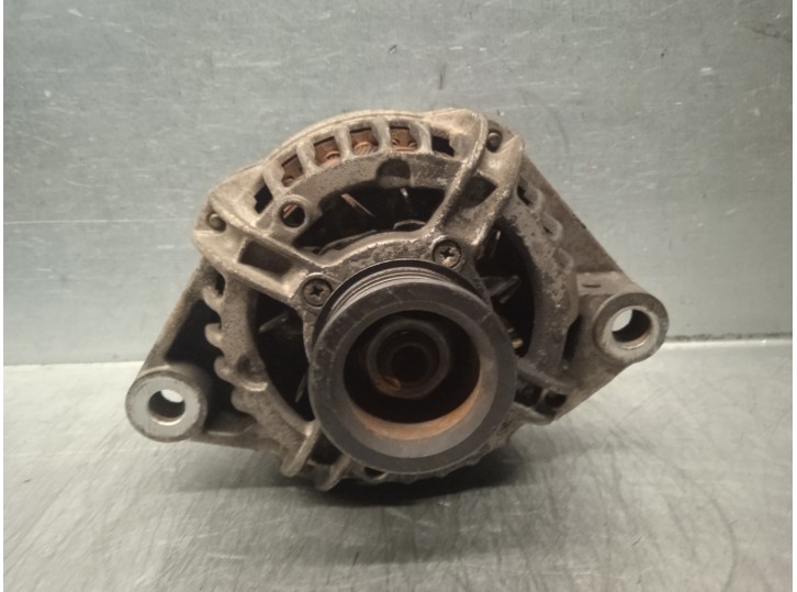 Replacement alternator for MG Series 45 (RT) 1.6 16V CAT OEM IAM reference YLE102420 0124225010 BOSCH