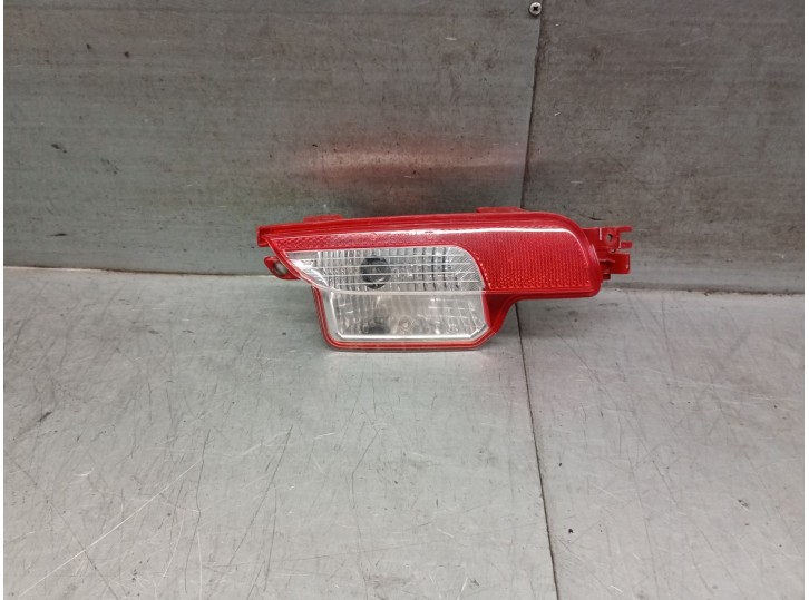 Recambio de piloto marcha atras para fiat fiat 600e / 600 mild hybrid fiat 600e / 600 mild hybrid referencia OEM IAM 52008634 52