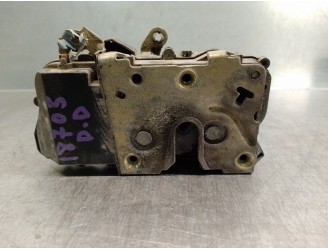 Replacement front right door lock for Citroën Berlingo 1.9 diesel OEM IAM reference 9136J6 BLIND CLIP 4 DOORS