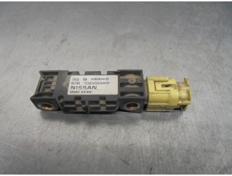 Recambio de sensor impacto para nissan micra (k12e) 1.2 cat referencia OEM IAM 98582AX300 0285003023 BOSCH