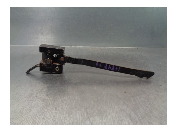 Recambio de retenedor puerta para renault rapid/express (f40) 1.4 referencia OEM IAM 7700773869 7700823338 