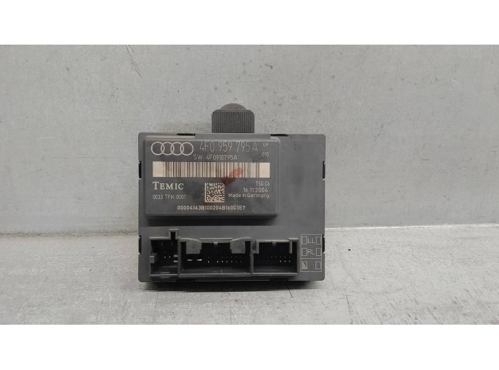 Replacement central locking control unit for Audi A6 Saloon (4F2) 3.0 V6 24V TDI OEM IAM reference 4F0959795A 0033TFK0001 TEMIC