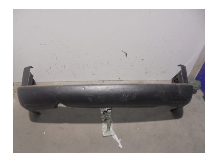 Recambio de paragolpes trasero para opel combo (corsa c) 1.7 16v dti cat (y 17 dt / lr6) referencia OEM IAM NEGRO 4 PUERTAS